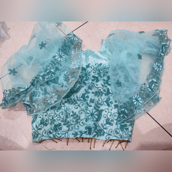 Crop top - Picture 11 of 12